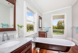 Bathroom Horsefall & Church | Residential | Logan Architects